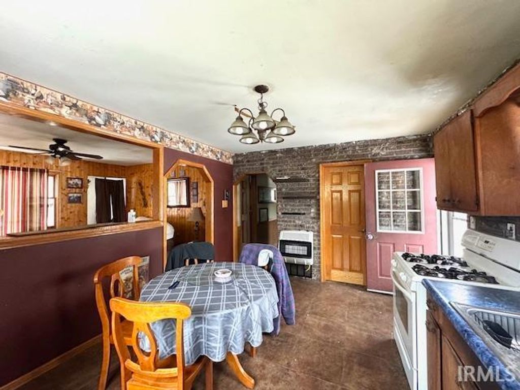 Photo of 10120 E 200 NORTH Road, Grovertown, IN 46531 (MLS # 202606466)