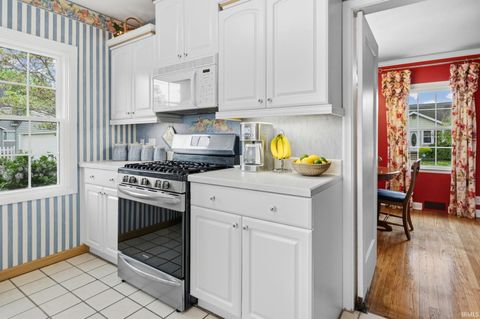 Tiny photo for 209 N Connelly Street, Delphi, IN 46923 (MLS # 202615276)