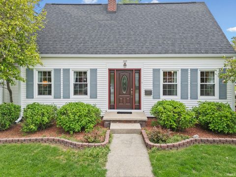 Tiny photo for 209 N Connelly Street, Delphi, IN 46923 (MLS # 202615276)