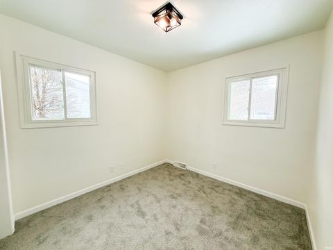 Tiny photo for 1917 Panama Street, Mishawaka, IN 46544 (MLS # 202608957)