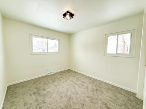 Tiny photo for 1917 Panama Street, Mishawaka, IN 46544 (MLS # 202608957)