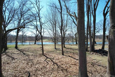 Tiny photo for Lot 4, N Longbriar Court #4, Monticello, IN 47960 (MLS # 202610853)