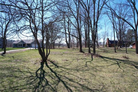 Tiny photo for Lot 4, N Longbriar Court #4, Monticello, IN 47960 (MLS # 202610853)