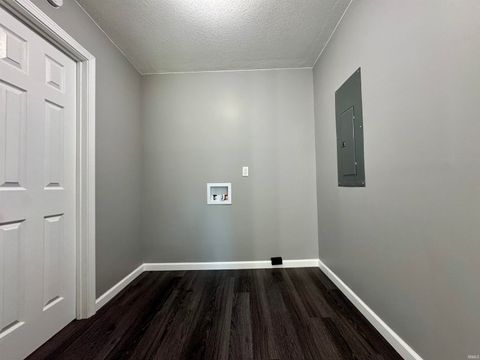 Tiny photo for 1539 S Ridgeview Road, Logansport, IN 46947 (MLS # 202539671)