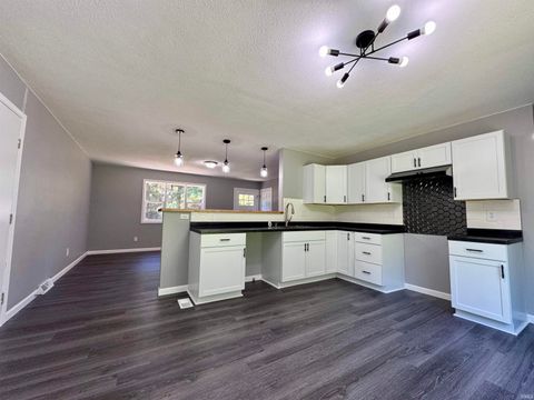 Tiny photo for 1539 S Ridgeview Road, Logansport, IN 46947 (MLS # 202539671)