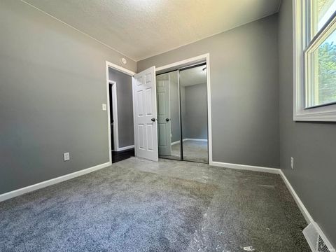 Tiny photo for 1539 S Ridgeview Road, Logansport, IN 46947 (MLS # 202539671)