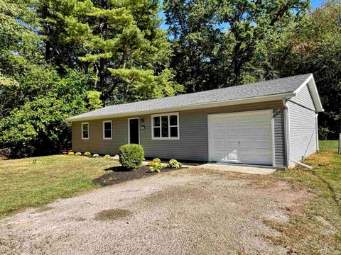 Tiny photo for 1539 S Ridgeview Road, Logansport, IN 46947 (MLS # 202539671)