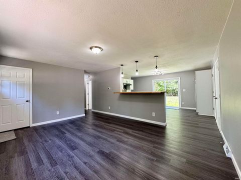 Tiny photo for 1539 S Ridgeview Road, Logansport, IN 46947 (MLS # 202539671)