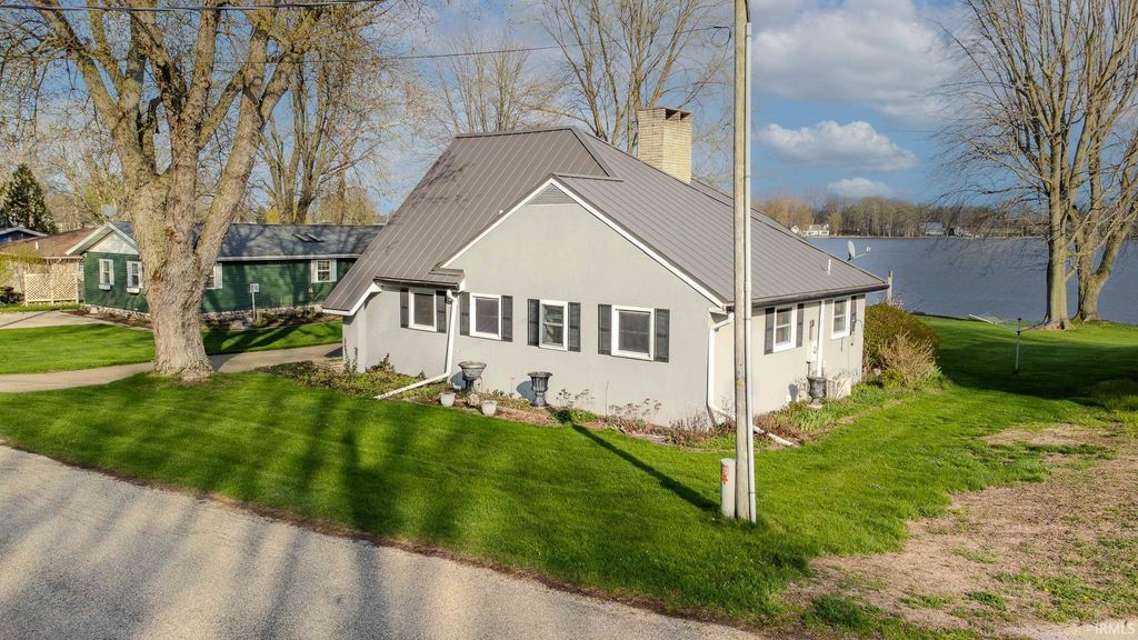 Photo of 1125 S 495 E, Lagrange, IN 46761 (MLS # 202613488)