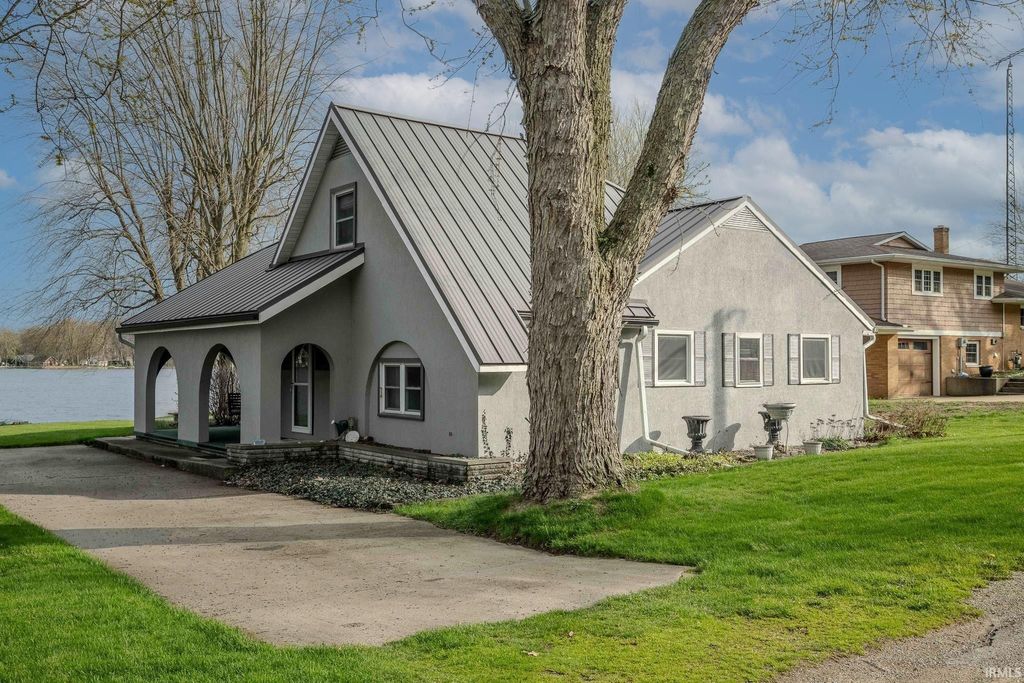 Photo of 1125 S 495 E, Lagrange, IN 46761 (MLS # 202613488)