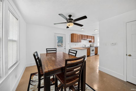 Tiny photo for 1022 Diamond Avenue, South Bend, IN 46628 (MLS # 202636877)
