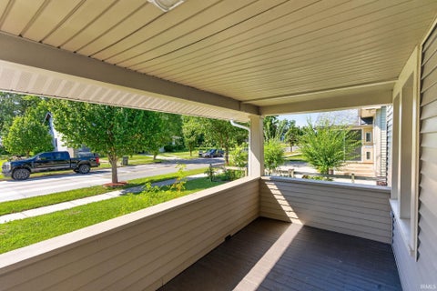Tiny photo for 1022 Diamond Avenue, South Bend, IN 46628 (MLS # 202636877)