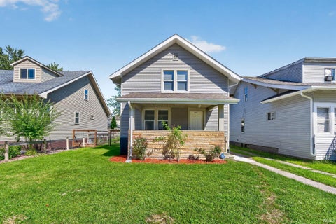 Photo of 1022 Diamond Avenue, South Bend, IN 46628 (MLS # 202636877)