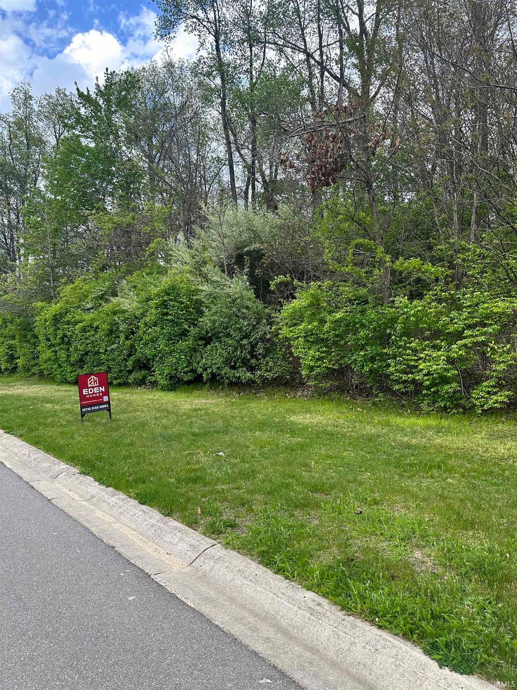 Photo of 53264 Summer Breeze Drive #0, South Bend, IN 46637 (MLS # 202619333)