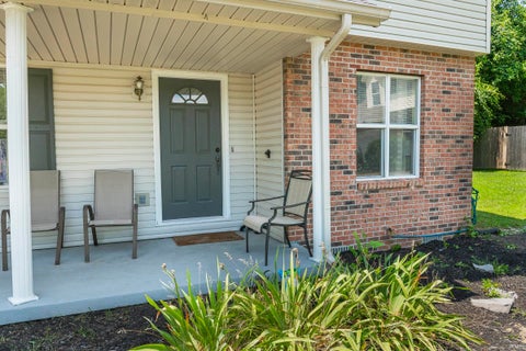 Tiny photo for 1005 E Erin Court, Bloomington, IN 47401 (MLS # 202624060)