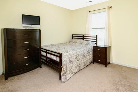 Tiny photo for 1005 E Erin Court, Bloomington, IN 47401 (MLS # 202624060)