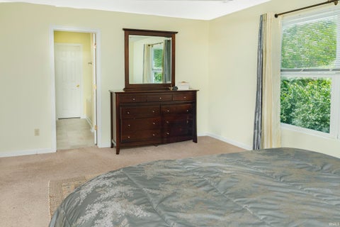 Tiny photo for 1005 E Erin Court, Bloomington, IN 47401 (MLS # 202624060)