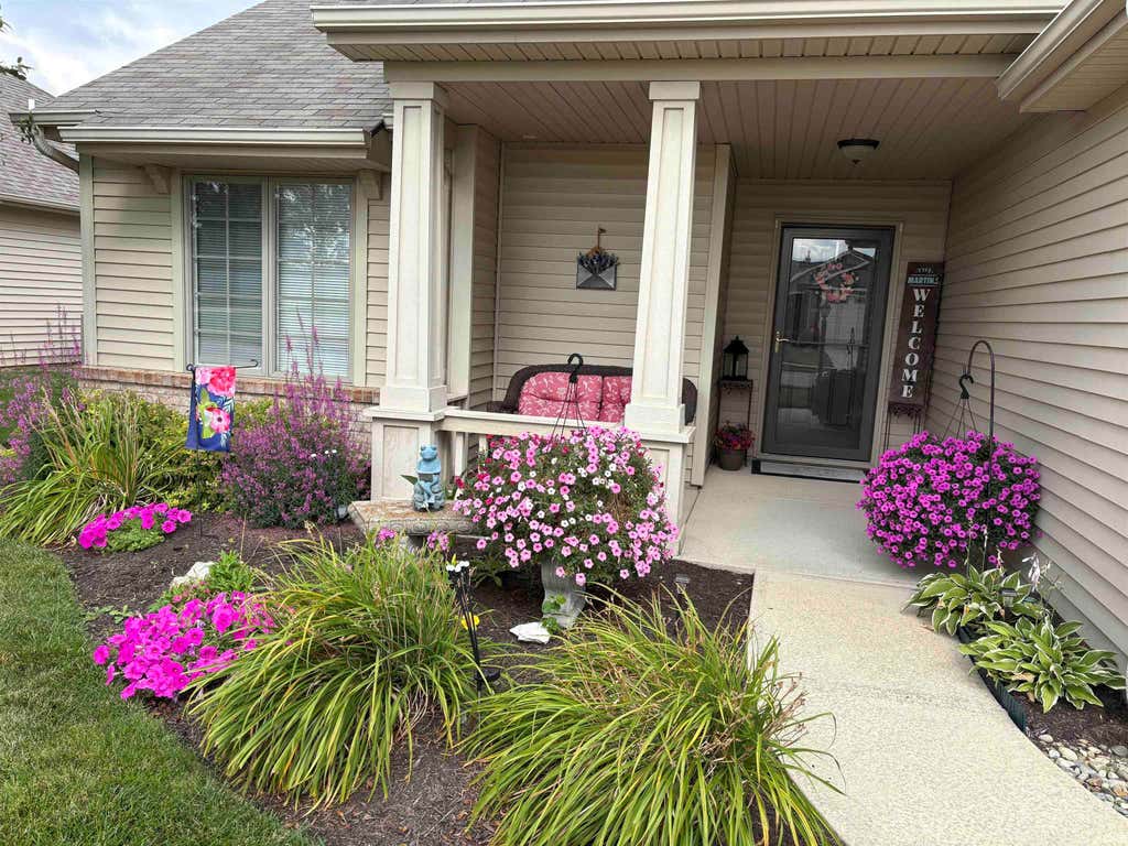 Photo of 1524 Chesnee Lane, New Haven, IN 46774 (MLS # 202631321)
