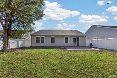 Tiny photo for 2816 Bond Drive, Lafayette, IN 47909 (MLS # 202640582)