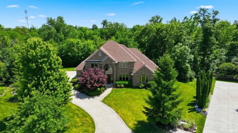 Photo of 434 Royal Crest Drive, Fort Wayne, IN 46814 (MLS # 202632106)
