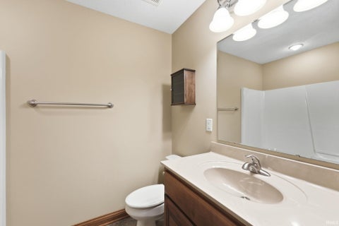 Tiny photo for 434 Royal Crest Drive, Fort Wayne, IN 46814 (MLS # 202632106)
