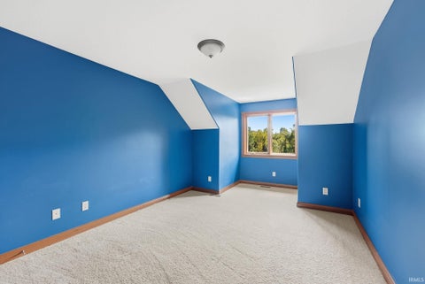Tiny photo for 434 Royal Crest Drive, Fort Wayne, IN 46814 (MLS # 202632106)