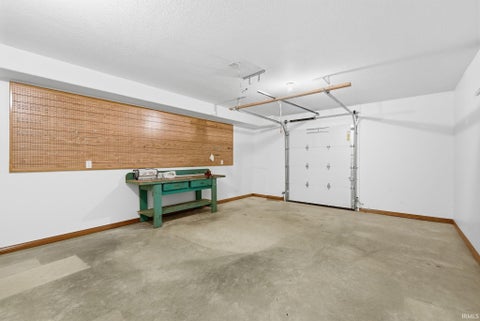 Tiny photo for 434 Royal Crest Drive, Fort Wayne, IN 46814 (MLS # 202632106)
