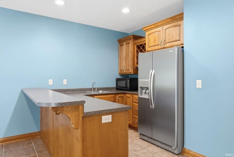 Tiny photo for 434 Royal Crest Drive, Fort Wayne, IN 46814 (MLS # 202632106)