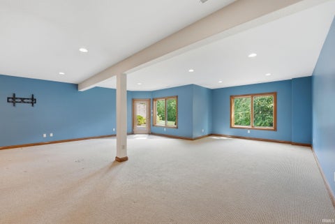 Tiny photo for 434 Royal Crest Drive, Fort Wayne, IN 46814 (MLS # 202632106)