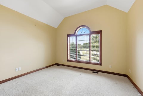 Tiny photo for 434 Royal Crest Drive, Fort Wayne, IN 46814 (MLS # 202632106)