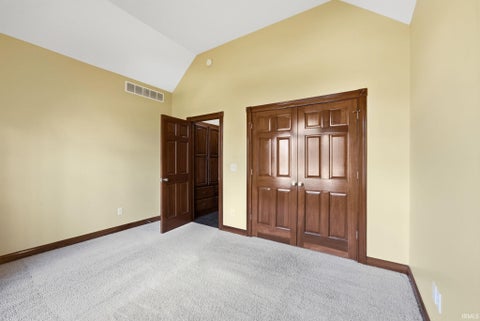 Tiny photo for 434 Royal Crest Drive, Fort Wayne, IN 46814 (MLS # 202632106)