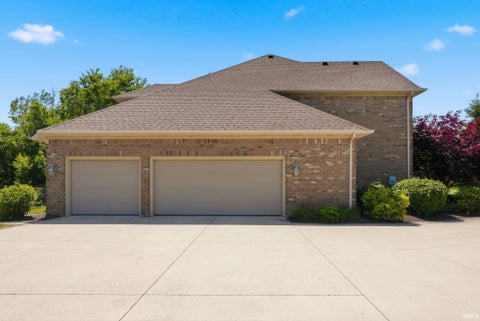 Tiny photo for 434 Royal Crest Drive, Fort Wayne, IN 46814 (MLS # 202632106)