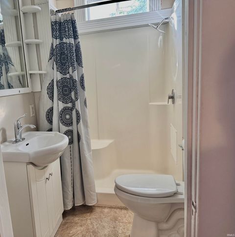 Tiny photo for 3517 Robinwood Drive, Fort Wayne, IN 46806 (MLS # 202605924)