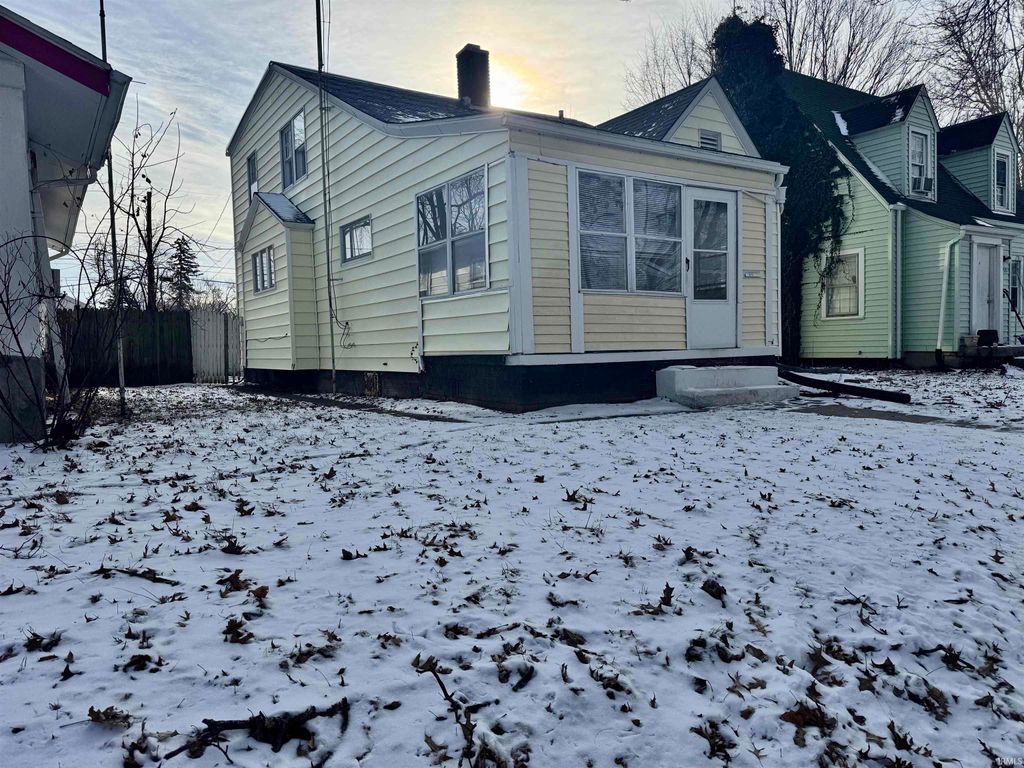 Photo of 3517 Robinwood Drive, Fort Wayne, IN 46806 (MLS # 202605924)