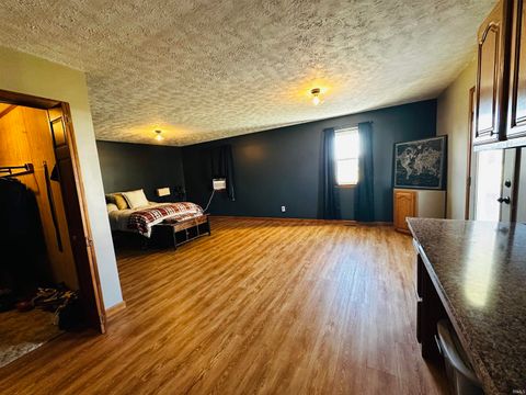 Tiny photo for 916 Maxwell Avenue, Washington, IN 47501 (MLS # 202539422)