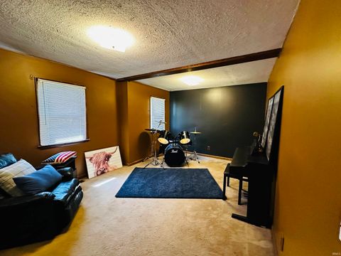 Tiny photo for 916 Maxwell Avenue, Washington, IN 47501 (MLS # 202539422)