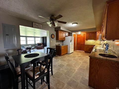 Tiny photo for 916 Maxwell Avenue, Washington, IN 47501 (MLS # 202539422)