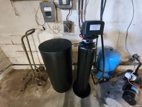 Tiny photo for 3055 N 275 E, Logansport, IN 46947 (MLS # 202539637)