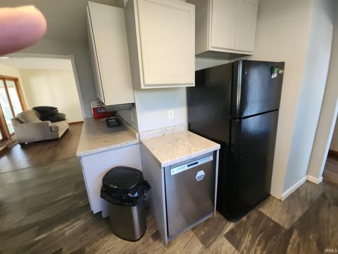 Tiny photo for 3055 N 275 E, Logansport, IN 46947 (MLS # 202539637)