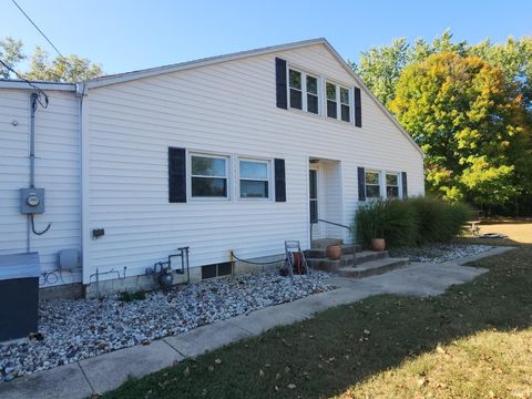Tiny photo for 3055 N 275 E, Logansport, IN 46947 (MLS # 202539637)