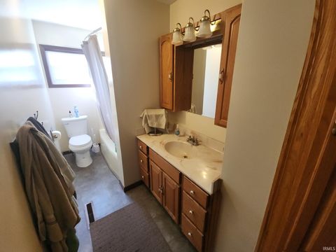 Tiny photo for 3055 N 275 E, Logansport, IN 46947 (MLS # 202539637)