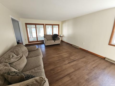 Tiny photo for 3055 N 275 E, Logansport, IN 46947 (MLS # 202539637)