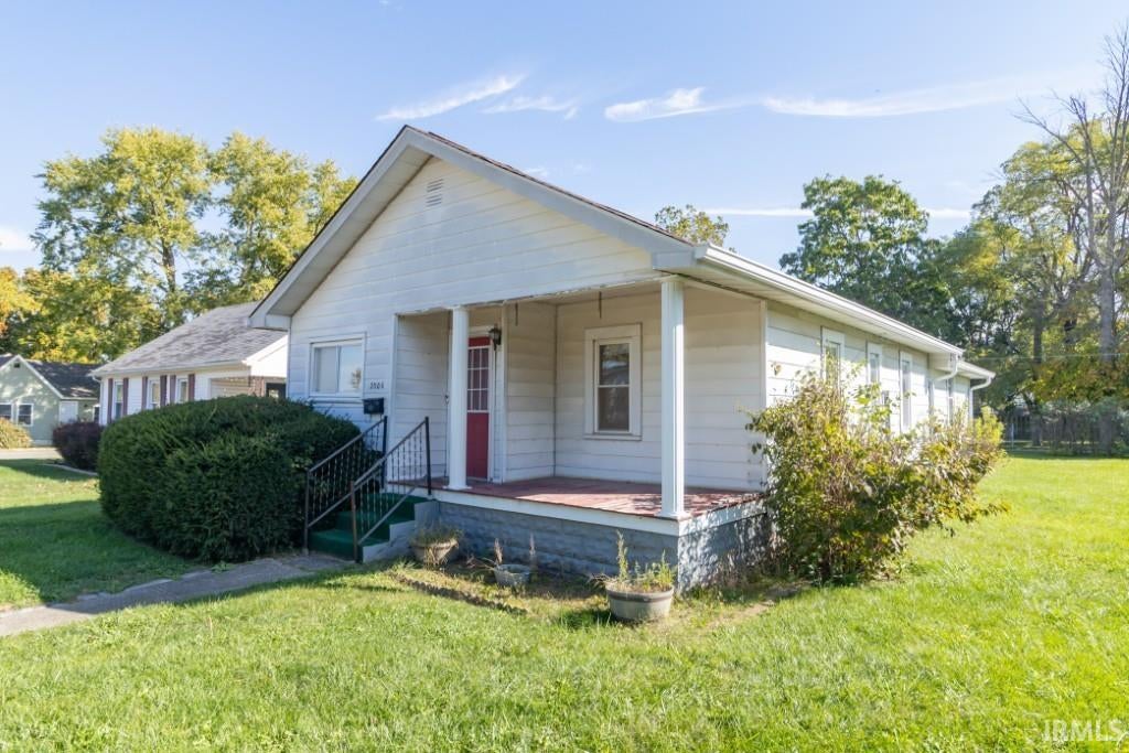 Photo of 2006 Roosevelt Avenue, New Castle, IN 47362 (MLS # 202642412)
