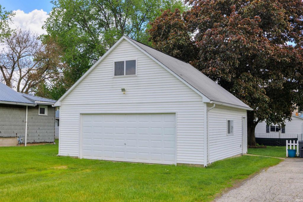 Photo of 1021 N Weston Street, Rensselaer, IN 47978 (MLS # 202616391)