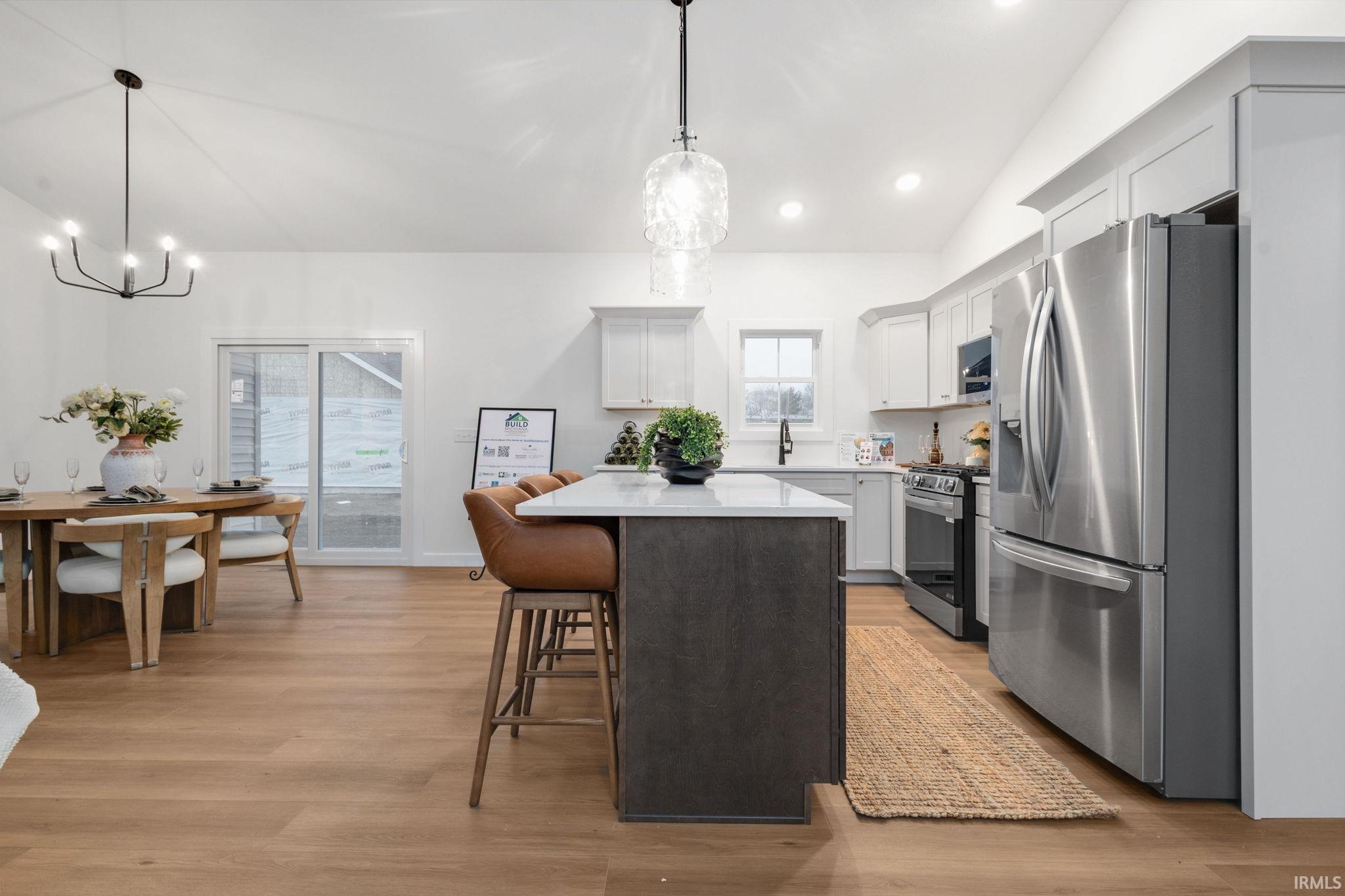 Mishawaka, Indiana 46544, United States, 3 Bedrooms Bedrooms, ,3 BathroomsBathrooms,Residential,Active,214202