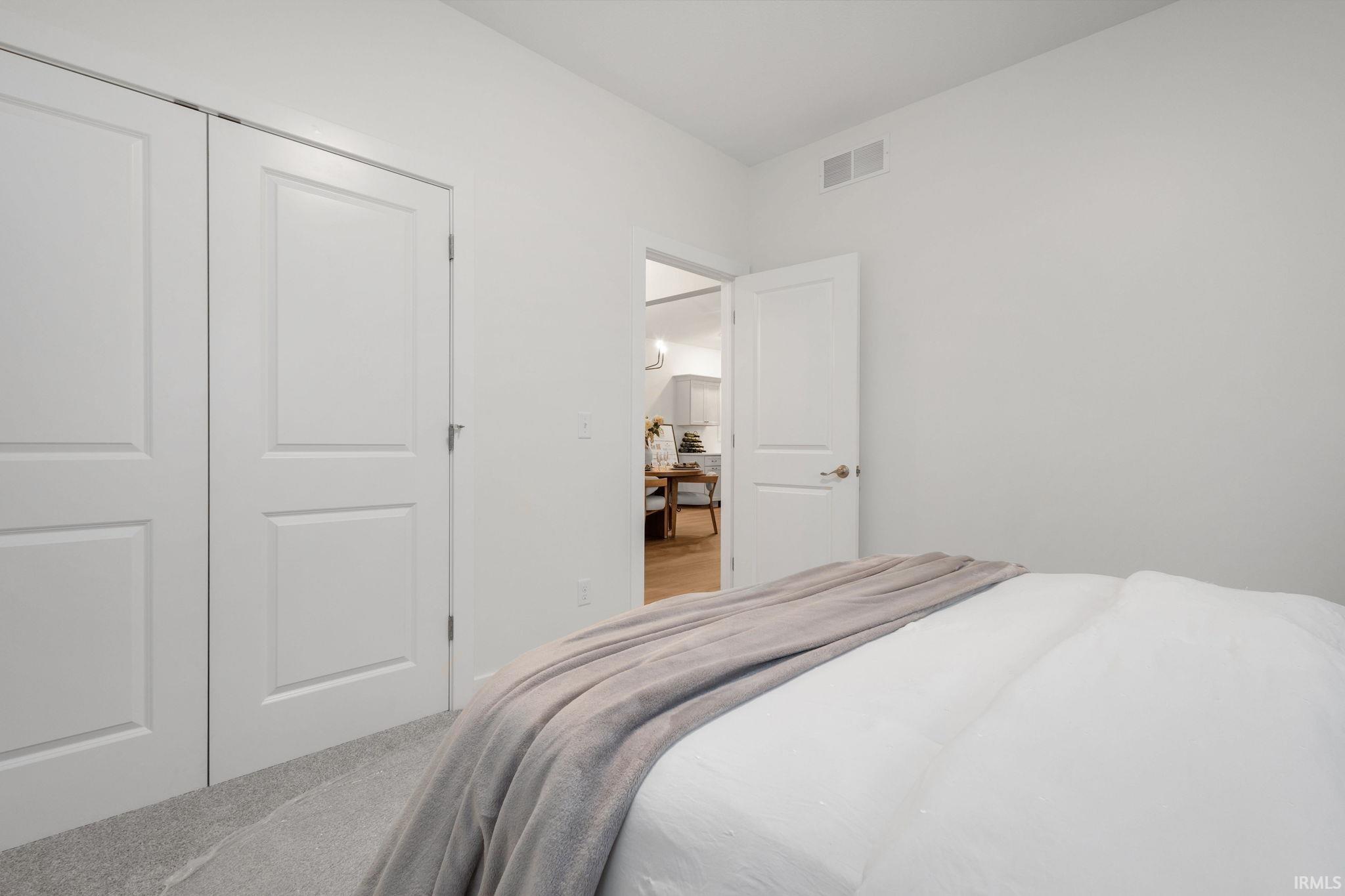 Mishawaka, Indiana 46544, United States, 3 Bedrooms Bedrooms, ,3 BathroomsBathrooms,Residential,Active,214202