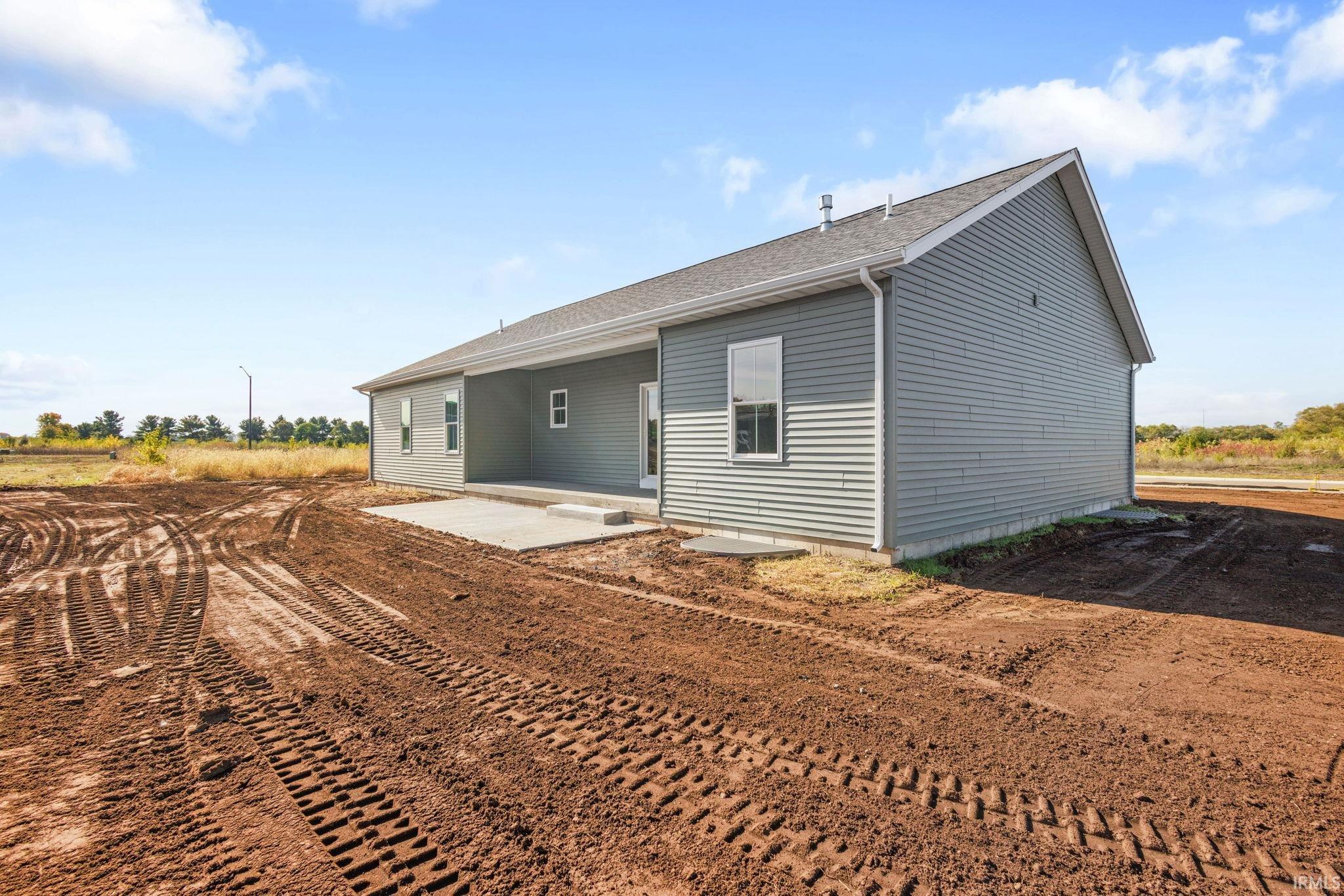 Mishawaka, Indiana 46544, United States, 3 Bedrooms Bedrooms, ,3 BathroomsBathrooms,Residential,Active,214202