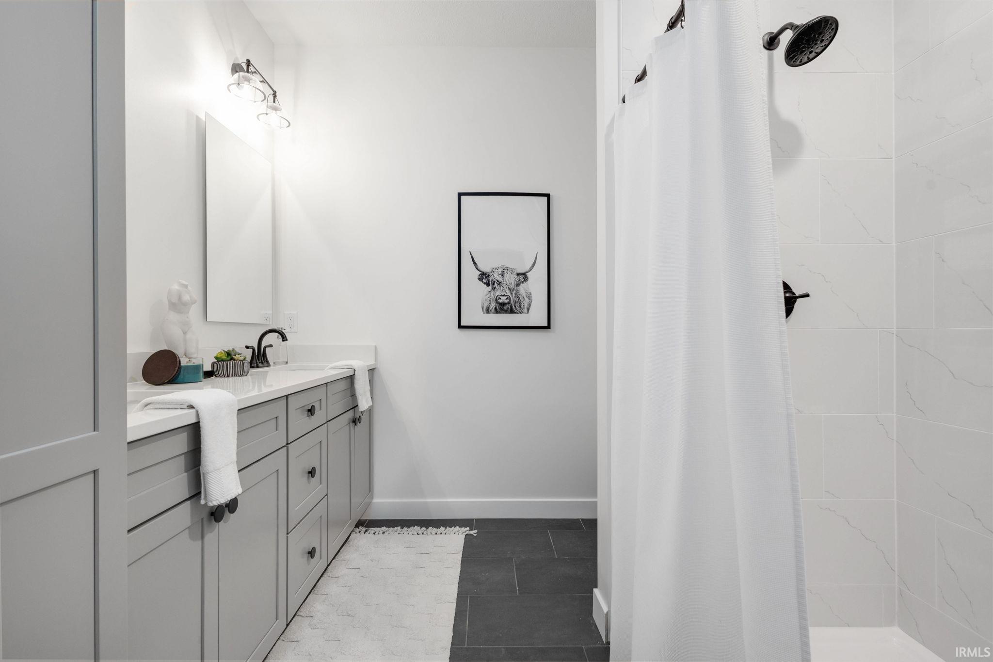 Mishawaka, Indiana 46544, United States, 3 Bedrooms Bedrooms, ,3 BathroomsBathrooms,Residential,Active,214202