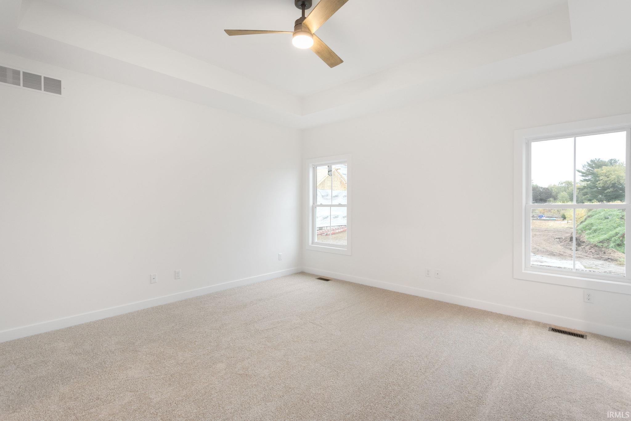 Mishawaka, Indiana 46544, United States, 3 Bedrooms Bedrooms, ,3 BathroomsBathrooms,Residential,Active,214202