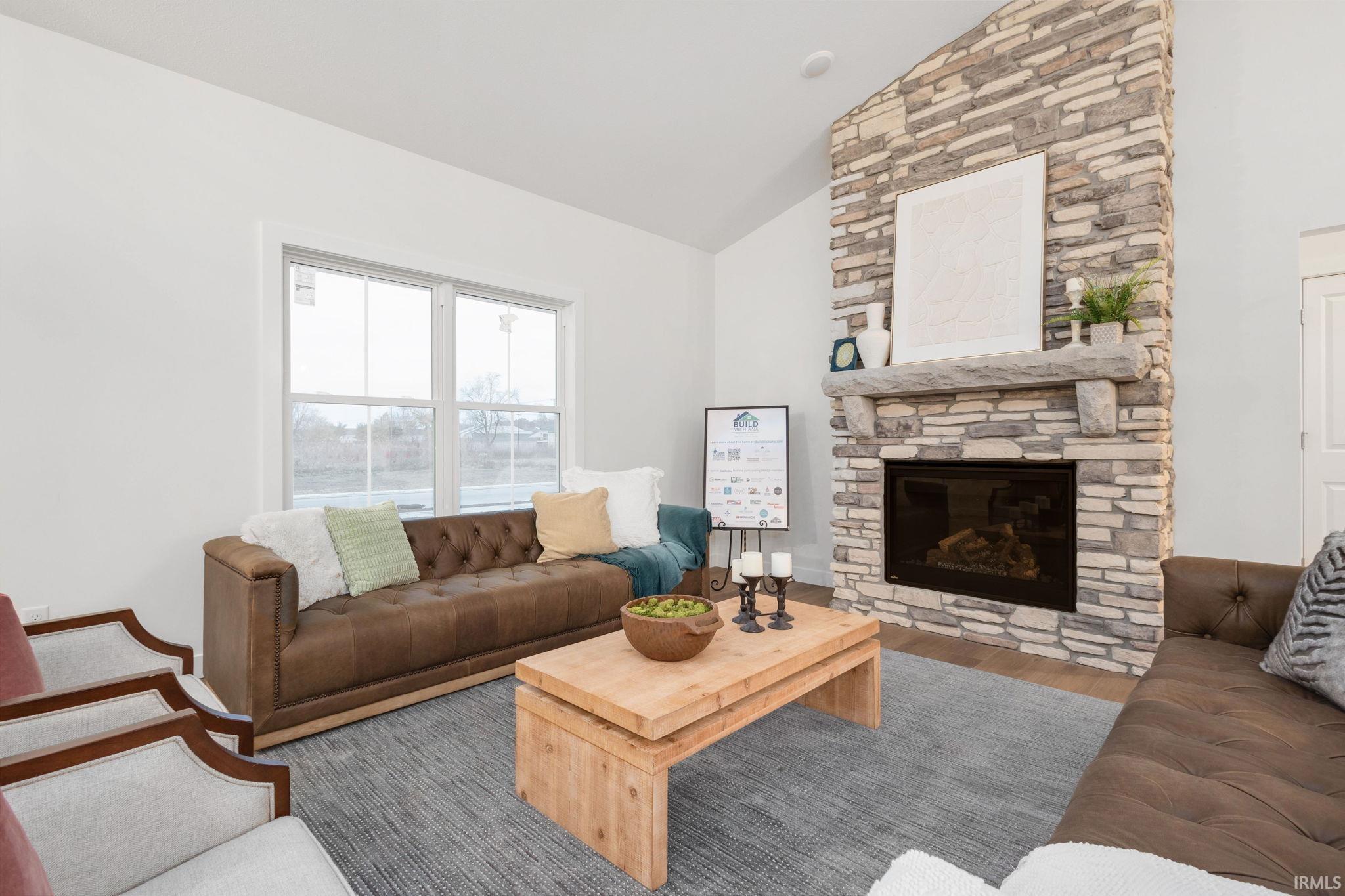 Mishawaka, Indiana 46544, United States, 3 Bedrooms Bedrooms, ,3 BathroomsBathrooms,Residential,Active,214202